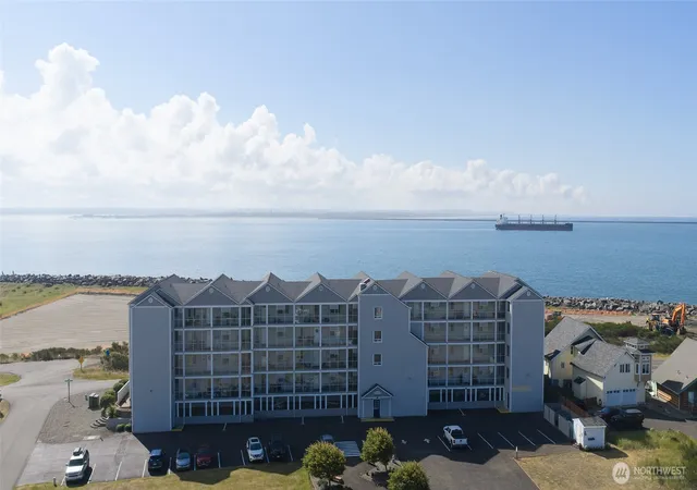 Photo 3 of Condo for sale at 401 Westport View Sw #203, Ocean Shores, WA 98569 | MLS# NWM2564730 | Listing updated on 2026-09-30