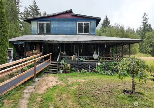 Photo 3 of Single family home for sale at 31090 S Skagit Hwy, Sedro Woolley, WA 98284 | MLS# NWM2564815 | Listing updated on 2026-09-23