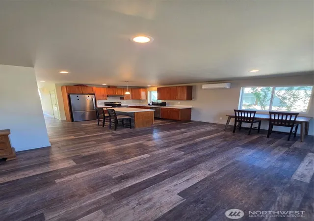 Photo 3 of Single family home for sale at 3704 W F St, Bremerton, WA 98312 | MLS# NWM2564951 | Listing updated on 2026-09-22