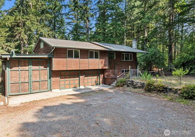 Photo 3 of Single family home for sale at 11101 133rd Street Nw, Gig Harbor, WA 98329 | MLS# NWM2565030 | Listing updated on 2026-09-21