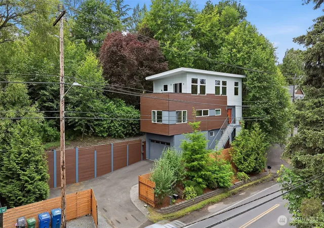 Photo 2 of Sale Pending at 9007 Sand Point Way Ne, Seattle, WA 98115 | MLS# NWM2565105 | Listing updated on 2026-09-28
