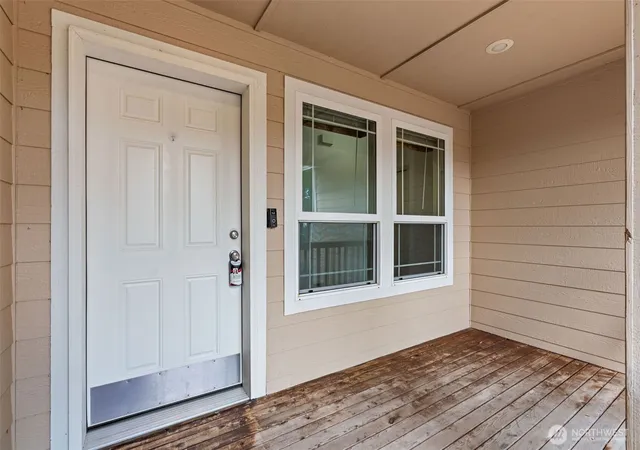 Photo 3 of Single family home for sale at 21 Se Mya Ln, Shelton, WA 98584 | MLS# NWM2565199 | Listing updated on 2026-09-23