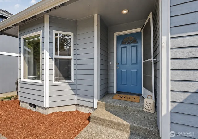 Photo 3 of Single family home for sale at 2112 Thurston Ave Ne, Olympia, WA 98506 | MLS# NWM2565241 | Listing updated on 2026-09-23