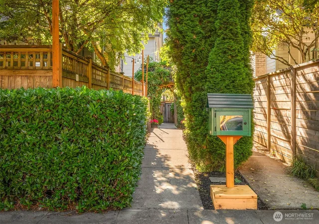 Photo 3 of Townhouse for sale at 5615 Fauntleroy Way Sw, Seattle, WA 98136 | MLS# NWM2565387 | Listing updated on 2026-09-24