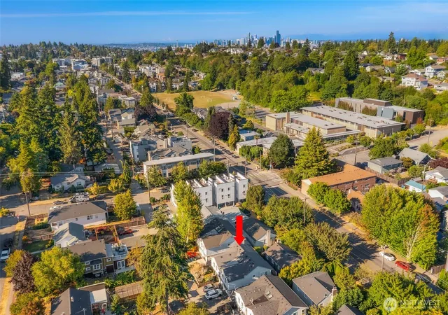 Photo 4 of Townhouse for sale at 5615 Fauntleroy Way SW, Seattle, WA 98136 | MLS# NWM2565387 | Listing updated on 2026-09-24
