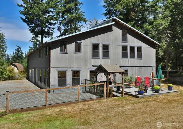 Photo 1 of Sale Pending at 6532 Wahl Rd, Freeland, WA 98249 | MLS# NWM2565388 | Listing updated on 2026-09-22
