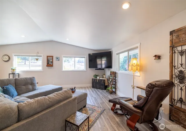 Photo 4 of Single family home for sale at 361 Penning Rd, Chehalis, WA 98532 | MLS# NWM2565459 | Listing updated on 2026-09-26