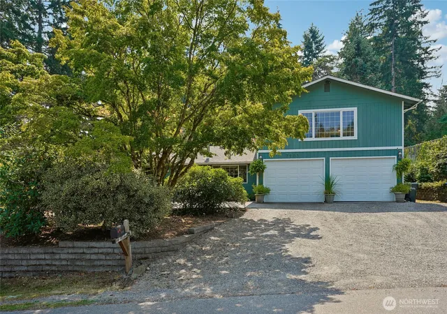 Photo 2 of Contingent at 7203 35th Street Nw, Gig Harbor, WA 98335 | MLS# NWM2565485 | Listing updated on 2026-09-23