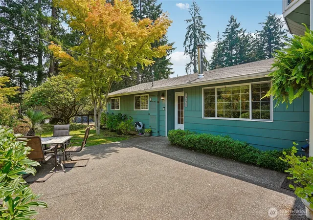 Photo 3 of Contingent at 7203 35th Street Nw, Gig Harbor, WA 98335 | MLS# NWM2565485 | Listing updated on 2026-09-23