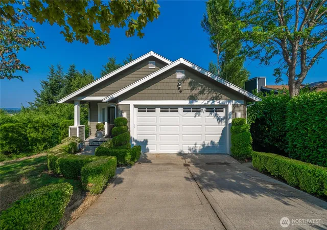 Photo 1 of Sale Pending at 1202 Lansing Ave W, Bremerton, WA 98312 | MLS# NWM2565509 | Listing updated on 2026-09-25