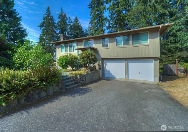 Photo 1 of Sale Pending at 3464 Balsam Blvd Se, Port Orchard, WA 98366 | MLS# NWM2565639 | Listing updated on 2026-09-25