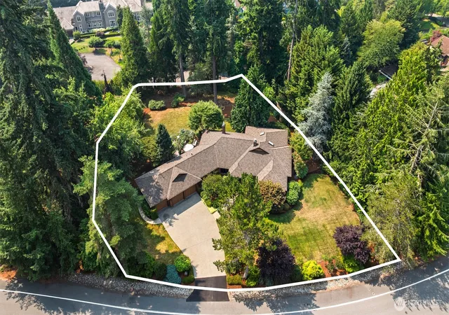 Photo 4 of Single family home for sale at 22007 NE 140th Way, Woodinville, WA 98077 | MLS# NWM2565739 | Listing updated on 2026-09-29