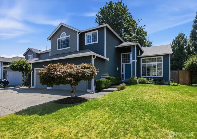Photo 3 of Single family home for sale at 5620 Evergreen Loop Se, Auburn, WA 98092 | MLS# NWM2565751 | Listing updated on 2026-09-23