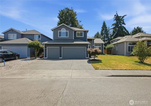 Photo 3 of Single family home for sale at 5620 Evergreen Loop SE, Auburn, WA 98092 | MLS# NWM2565751 | Listing updated on 2026-09-23
