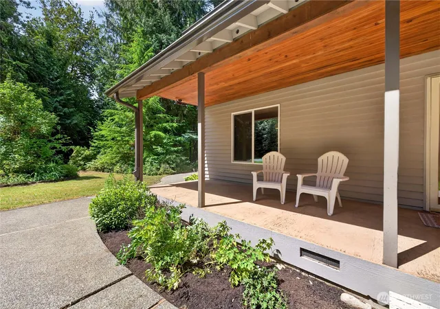 Photo 3 of Single family home for sale at 17432 Issaquah Hobart Rd Se, Issaquah, WA 98027 | MLS# NWM2565760 | Listing updated on 2026-09-23