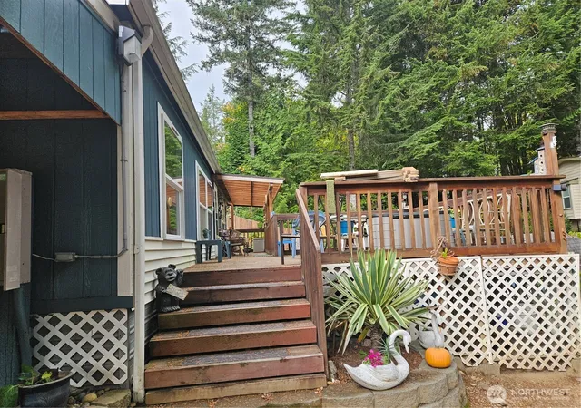 Photo 3 of Sale Pending at 60 N Diamond Head Dr, Lilliwaup, WA 98555 | MLS# NWM2565764 | Listing updated on 2026-09-29