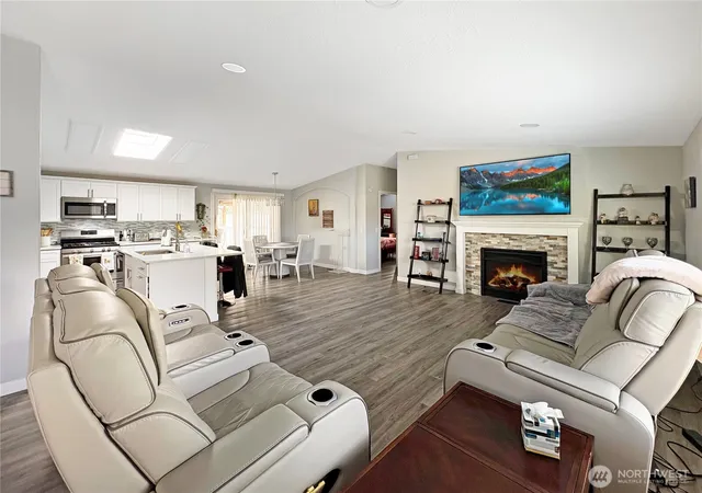 Photo 3 of Sale Pending at 4332 Lakeview Ct, Lacey, WA 98503 | MLS# NWM2565795 | Listing updated on 2026-09-25