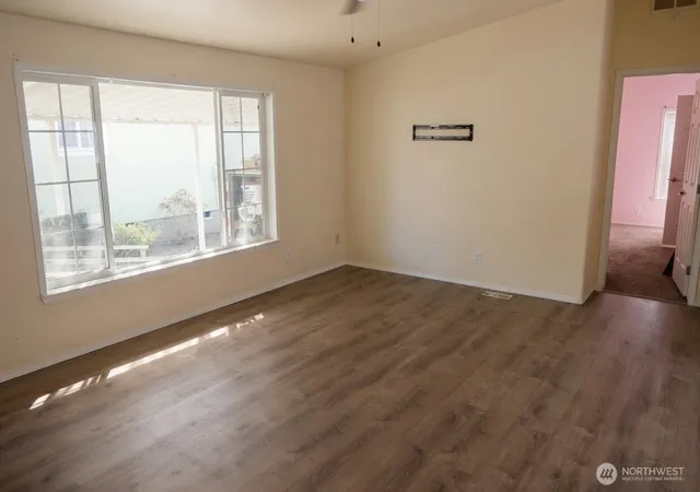 Photo 2 of Manufactured home for sale at 2011 E 95th Street, Tacoma, WA 98445 | MLS# NWM2565944 | Listing updated on 2026-09-23