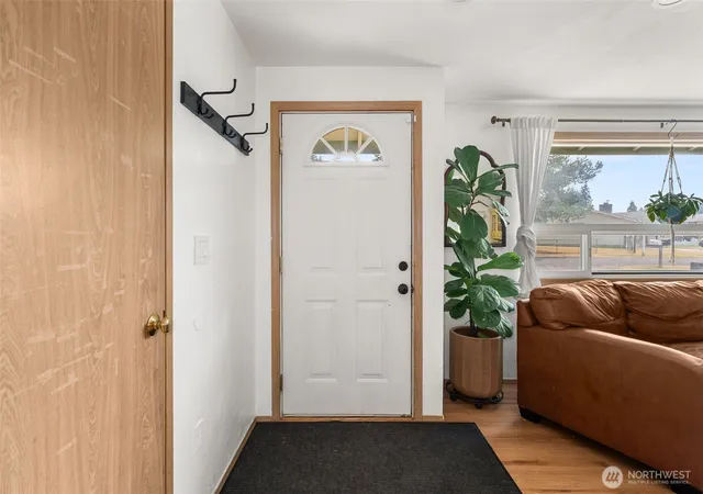 Photo 3 of Single family home for sale at 310 E Cedarcrest Ct, Chehalis, WA 98532 | MLS# NWM2565979 | Listing updated on 2026-10-01