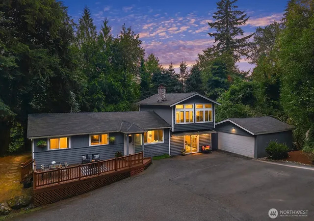 Photo 2 of Single family home for sale at 15650 Issaquah Hobart Rd Se, Issaquah, WA 98027 | MLS# NWM2566106 | Listing updated on 2026-09-23