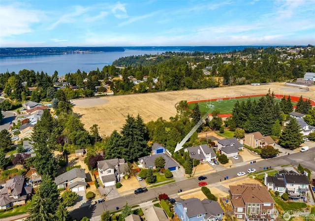 Photo 3 of Single family home for sale at 3902 Larchmont Ave Ne, Tacoma, WA 98422 | MLS# NWM2566148 | Listing updated on 2026-09-23