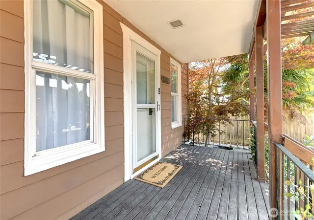 Photo 2 of Sale Pending at 2327 Harrison Ave, Everett, WA 98201 | MLS# NWM2566213 | Listing updated on 2026-09-29