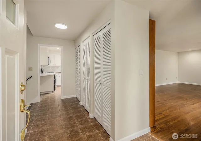 Photo 3 of Sale Pending at 2711 101st Place Ne, Bellevue, WA 98004 | MLS# NWM2566255 | Listing updated on 2026-09-25