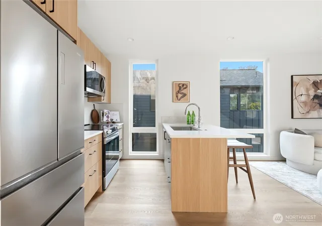 Photo 3 of Single family home for sale at 4907 SW Canada Dr, Seattle, WA 98136 | MLS# NWM2566424 | Listing updated on 2026-09-29