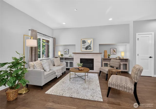 Photo 3 of Townhouse for sale at 1078 Cabin Crk Ln Sw, Issaquah, WA 98027 | MLS# NWM2566528 | Listing updated on 2026-09-29