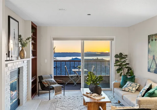 Condo for sale at 1902 Bridgeport Way W #104, University Place, WA 98466 | MLS# NWM2566578