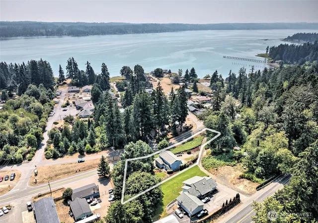 Photo 2 of Single family home for sale at 3780 Ne N Shore Rd, Belfair, WA 98528 | MLS# NWM2566583 | Listing updated on 2026-09-23