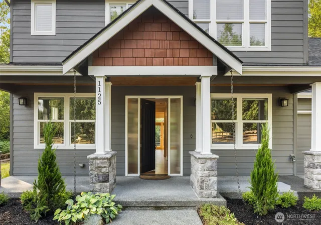 Photo 3 of Single family home for sale at 1125 324th Way Ne, Carnation, WA 98014 | MLS# NWM2566586 | Listing updated on 2026-09-29