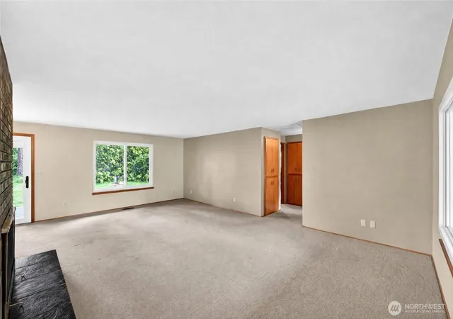 Photo 4 of Single family home for sale at 12707 78th Avenue E, Puyallup, WA 98373 | MLS# NWM2566627 | Listing updated on 2026-09-29
