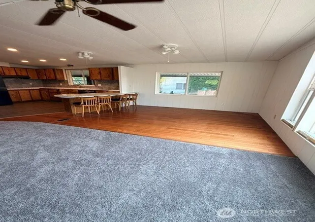 Photo 4 of Manufactured home for sale at 201 Union Ave SE #193, Renton, WA 98059 | MLS# NWM2566653 | Listing updated on 2026-10-03