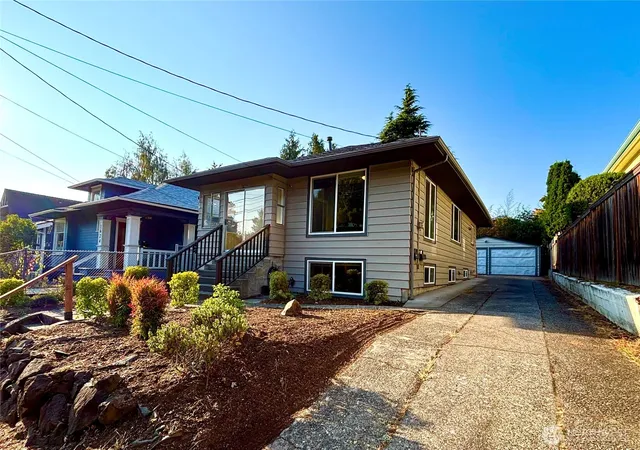 Photo 2 of Single family home for sale at 1706 N 50th Street, Seattle, WA 98103 | MLS# NWM2566679 | Listing updated on 2026-09-23