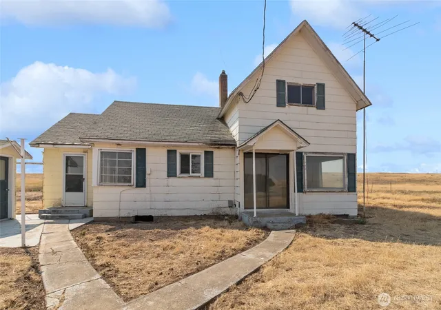 Photo 1 of Single family home for sale at 11993 Stone Rd N, Harrington, WA 99134 | MLS# NWM2566800 | Listing updated on 2026-09-23
