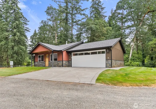 Photo 2 of Single family home for sale at 17035 Sargent Rd Sw, Rochester, WA 98579 | MLS# NWM2566967 | Listing updated on 2026-10-01