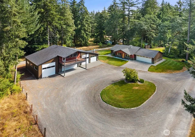 Photo 3 of Single family home for sale at 17035 Sargent Rd Sw, Rochester, WA 98579 | MLS# NWM2566967 | Listing updated on 2026-10-01