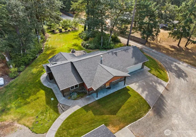 Photo 4 of Single family home for sale at 17035 Sargent Rd Sw, Rochester, WA 98579 | MLS# NWM2566967 | Listing updated on 2026-10-01
