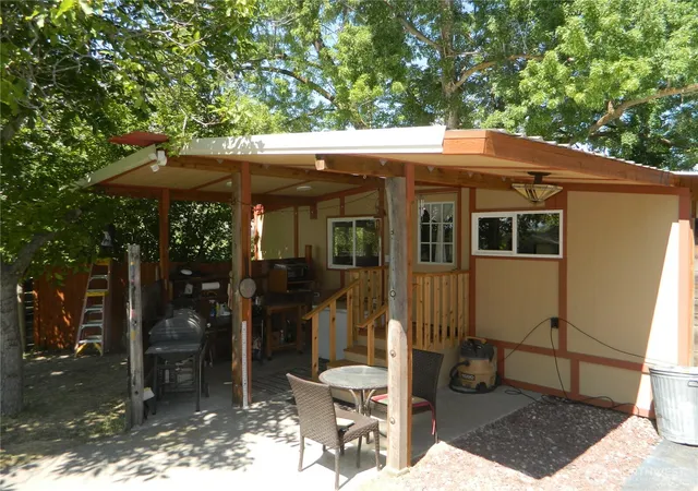 Photo 3 of Sale Pending at 31676 G Hwy 97, Tonasket, WA 98855 | MLS# NWM2567082 | Listing updated on 2026-09-29