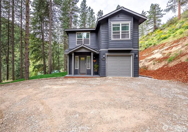 Photo 1 of Single family home for sale at 10010 Eagle Crk Rd, Leavenworth, WA 98826 | MLS# NWM2567116 | Listing updated on 2026-09-23