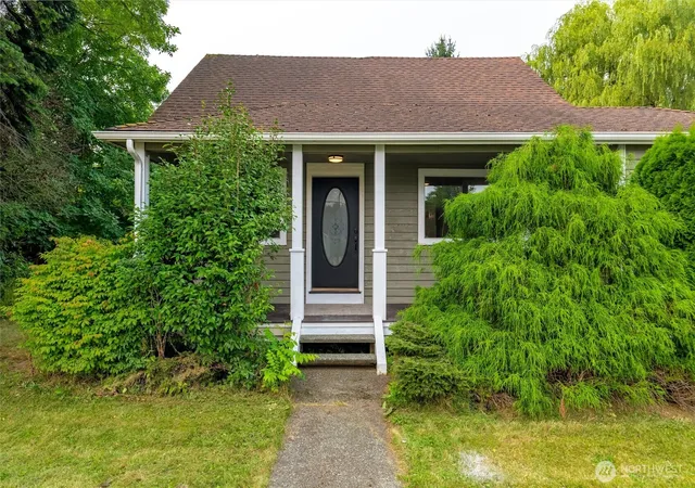 Photo 1 of Sale Pending at 811 Nooksack Ave, Nooksack, WA 98276 | MLS# NWM2567159 | Listing updated on 2026-09-28