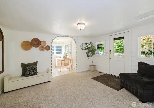 Photo 3 of Single family home for sale at 918 Taylor St E, Port Orchard, WA 98366 | MLS# NWM2567183 | Listing updated on 2026-09-16