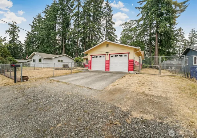 Photo 3 of Sale Pending at 17221 13Th Ave Ct E, Spanaway, WA 98387 | MLS# NWM2567254 | Listing updated on 2026-09-23