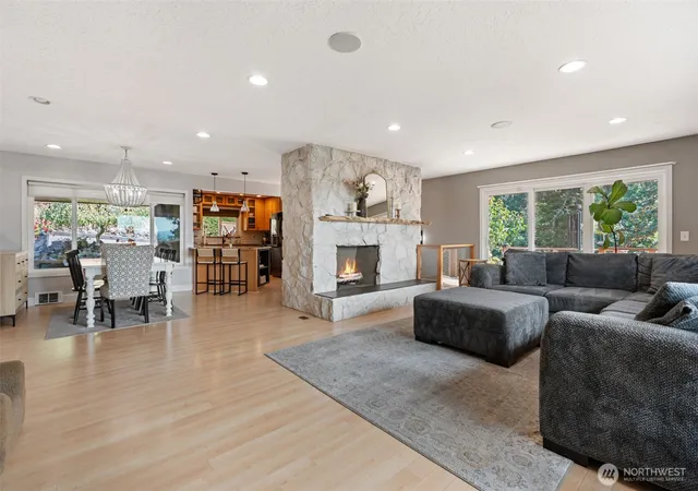 Photo 3 of Single family home for sale at 1606 SE Aust Manor Dr, Chehalis, WA 98532 | MLS# NWM2567271 | Listing updated on 2026-09-23