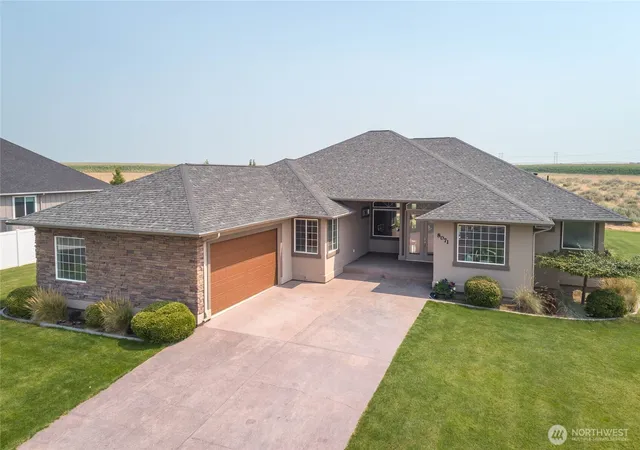 Photo 1 of Single family home for sale at 8071 Dune Lake Rd Se, Moses Lake, WA 98837 | MLS# NWM2567288 | Listing updated on 2026-10-02