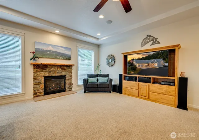 Photo 3 of Sale Pending at 805 Insel Rd, Woodland, WA 98674 | MLS# NWM2567303 | Listing updated on 2026-09-25