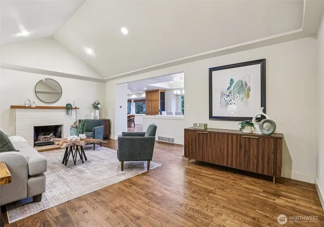 Photo 3 of Single family home for sale at 5733 155th Avenue NE, Redmond, WA 98052 | MLS# NWM2567315 | Listing updated on 2026-10-01