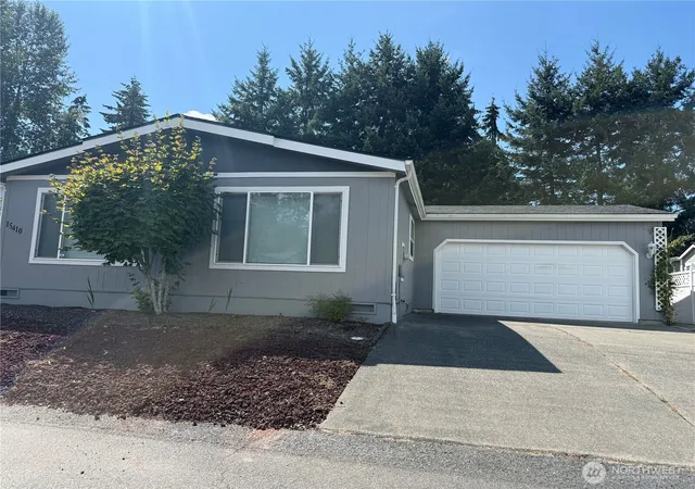 Photo 3 of Manufactured home for sale at 15410 122nd Avenue Ct E #9, Puyallup, WA 98374 | MLS# NWM2567317 | Listing updated on 2026-10-01