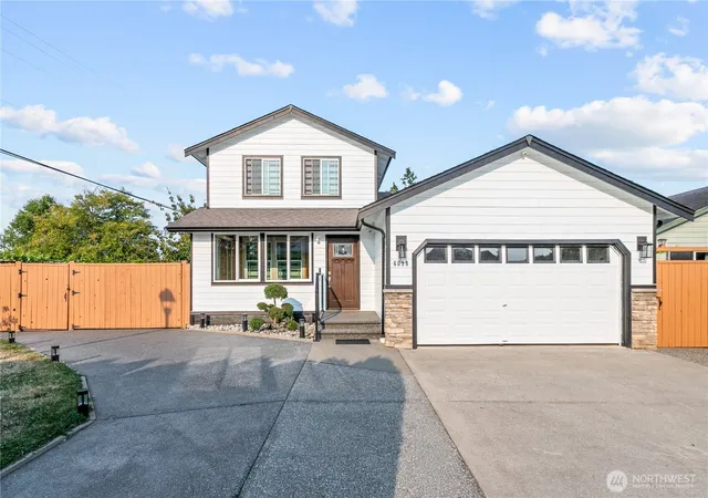 Photo 1 of Single family home for sale at 6098 Pacific Hts Dr, Ferndale, WA 98248 | MLS# NWM2567462 | Listing updated on 2026-09-23